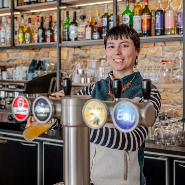 Bar La Douce Montagne Allemond Service
