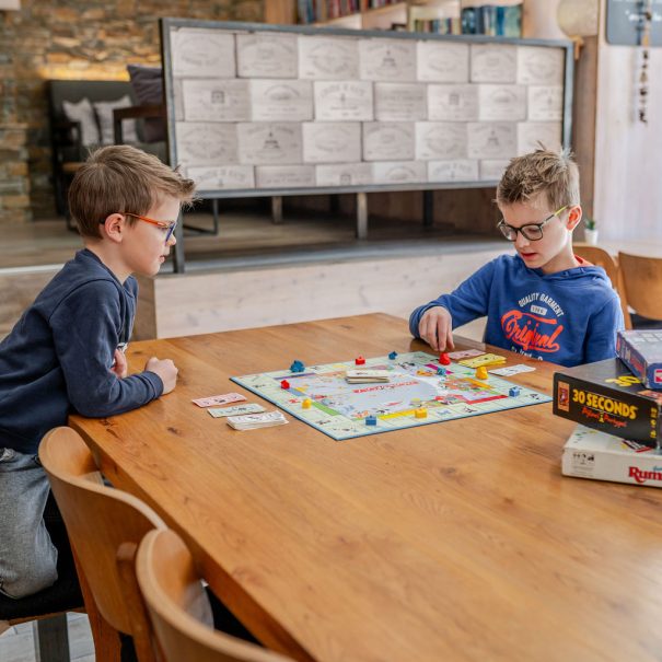 Games La Douce Montagne Hotel Allemond